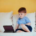 Pantallas y niños: una explosiva combinación